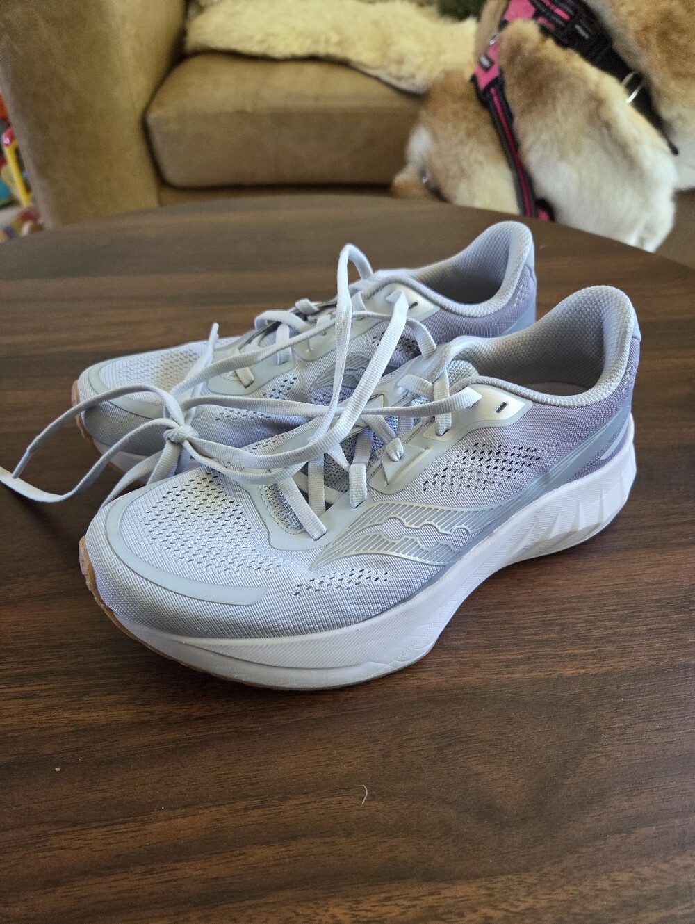 Saucony Tide 2 Women's Light Gray Silver Running Shoes Size 7.5